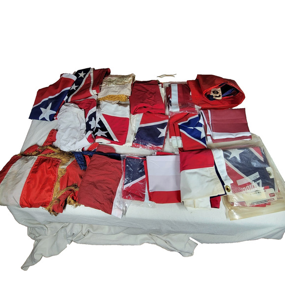 Vintage Lot of Civil War Flags Reproduction Union Confederacy - Picture 1 of 12